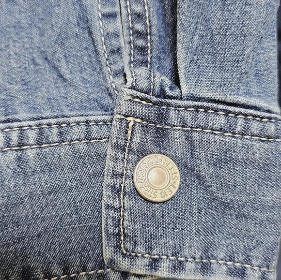 Levi's Jeans Denim Shirt  Long Jacket Cotton Washed Blue Lightweight Size 4X - Picture 9 of 11